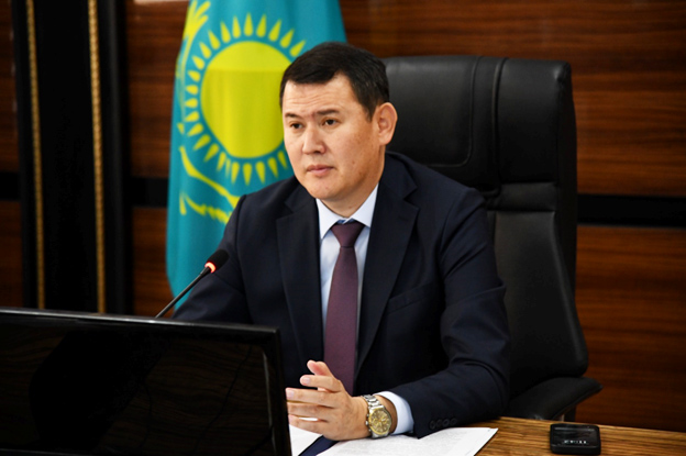 АППАРАТ МӘЖІЛІСІ ӨТТІ